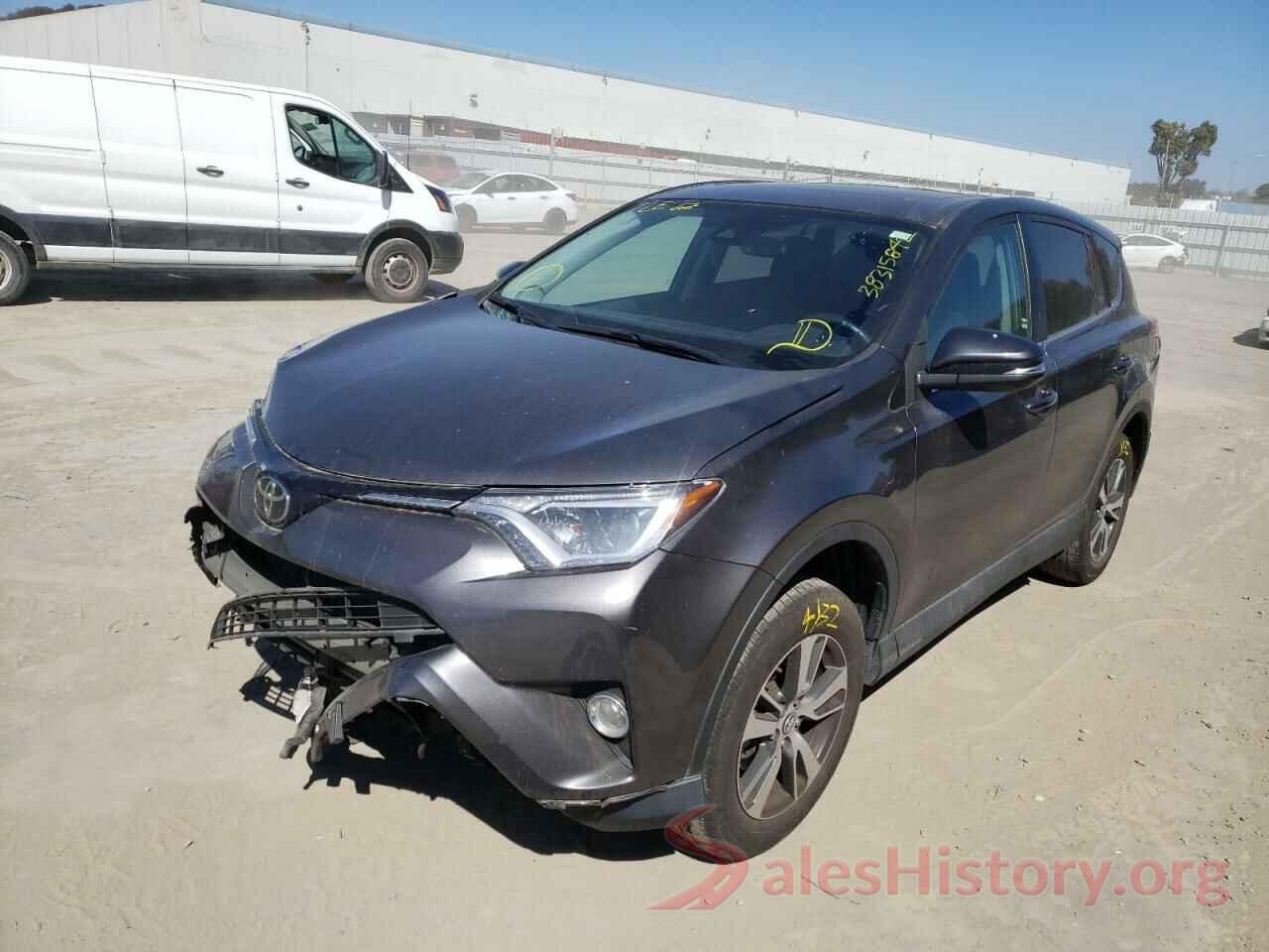 2T3RFREV2JW794429 2018 TOYOTA RAV4