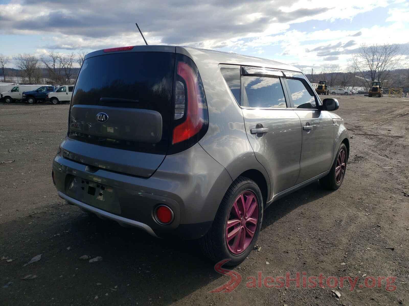 KNDJP3A54J7534963 2018 KIA SOUL