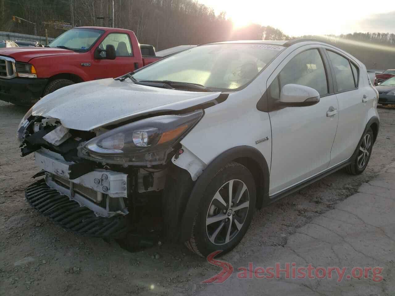 JTDKDTB30J1616735 2018 TOYOTA PRIUS