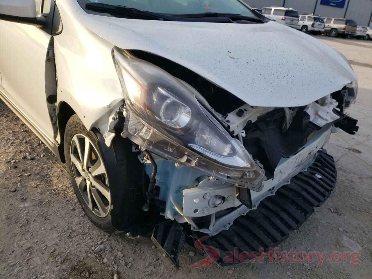 JTDKDTB30J1616735 2018 TOYOTA PRIUS