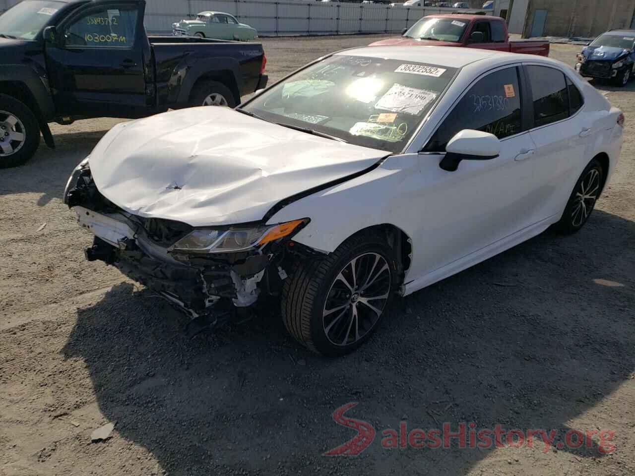 4T1B11HK1JU009720 2018 TOYOTA CAMRY