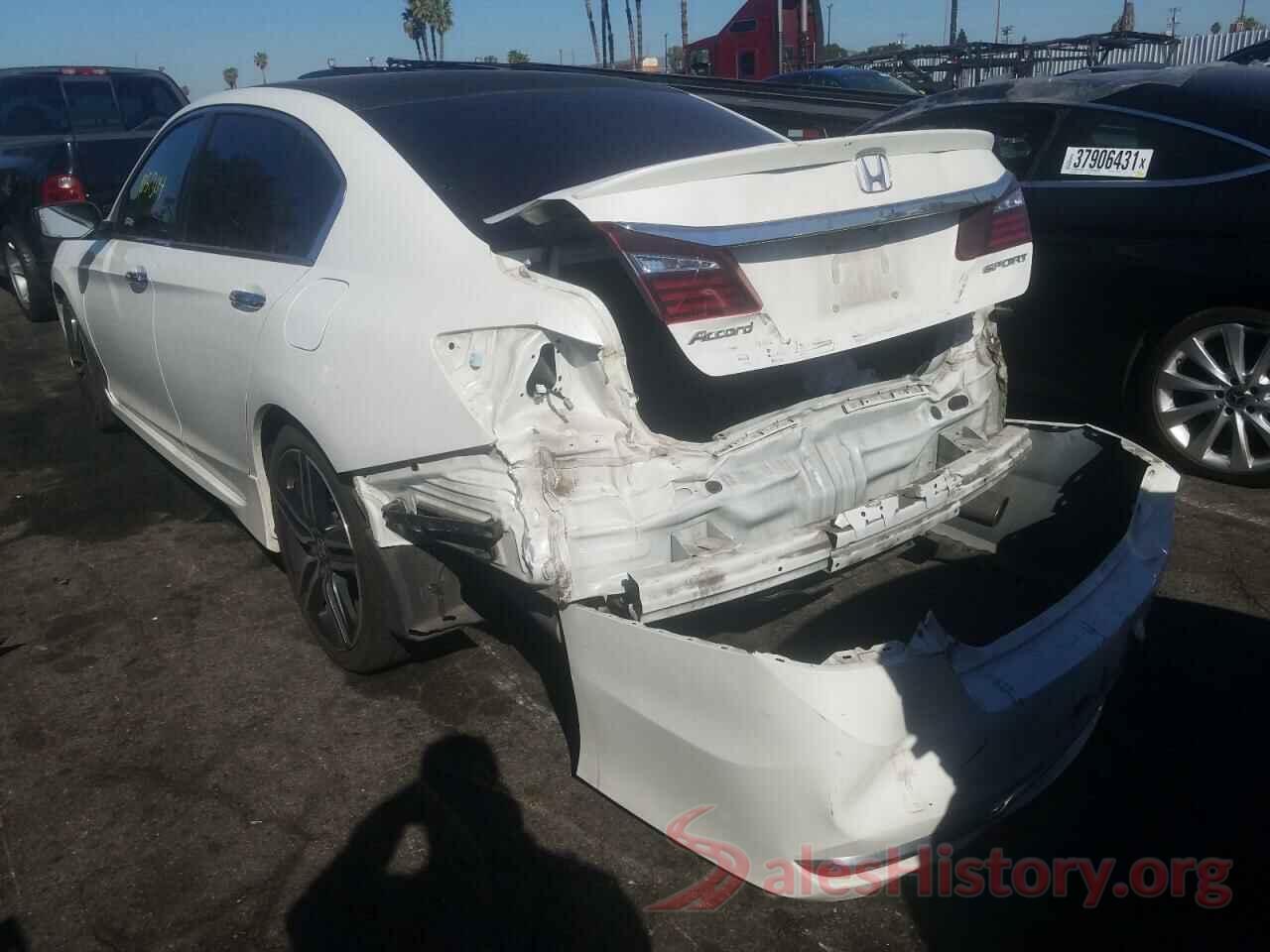 1HGCR2F52GA141143 2016 HONDA ACCORD