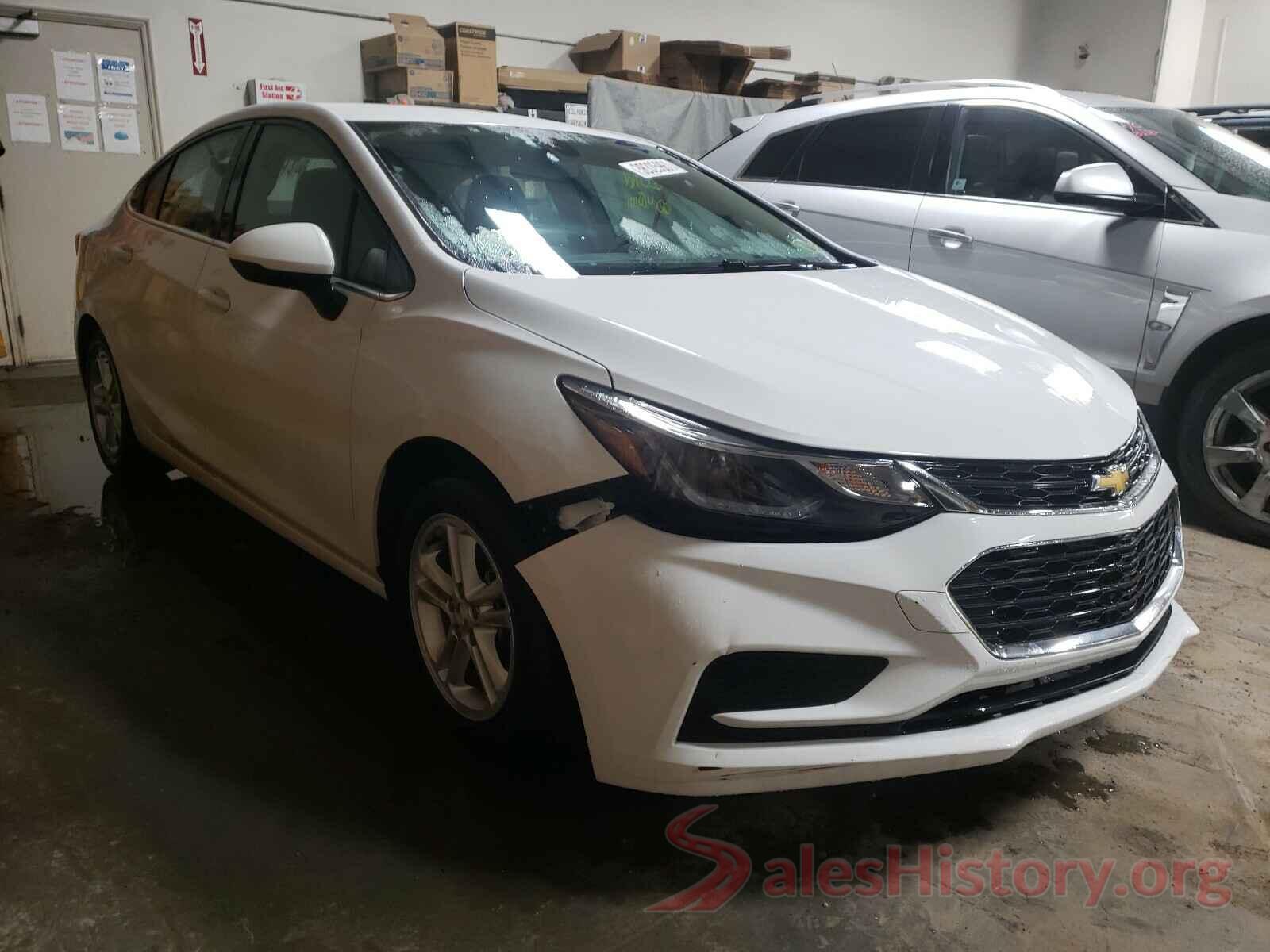 1G1BE5SM7J7177203 2018 CHEVROLET CRUZE