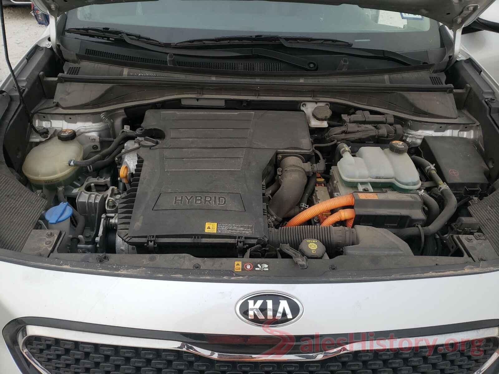 KNDCE3LC7J5123241 2018 KIA NIRO