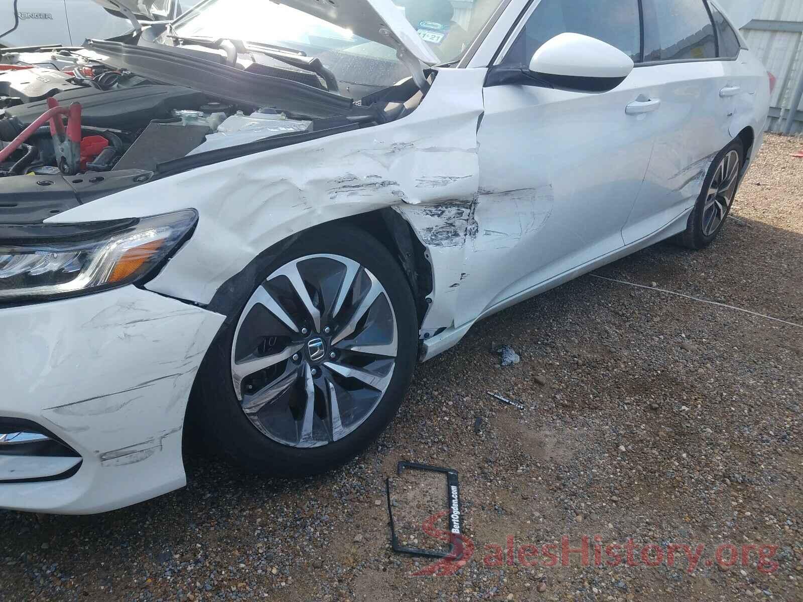 1HGCV3F15JA002968 2018 HONDA ACCORD