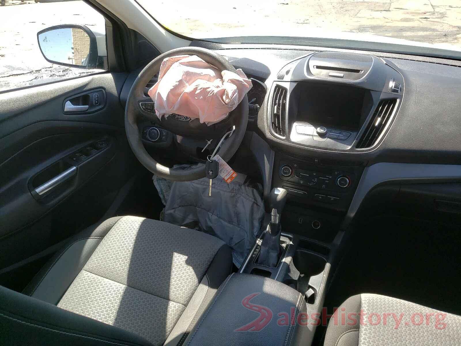 1FMCU9G9XHUA23084 2017 FORD ESCAPE