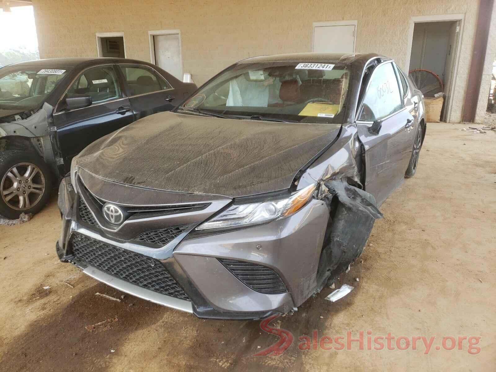 4T1B61HK1JU094754 2018 TOYOTA CAMRY