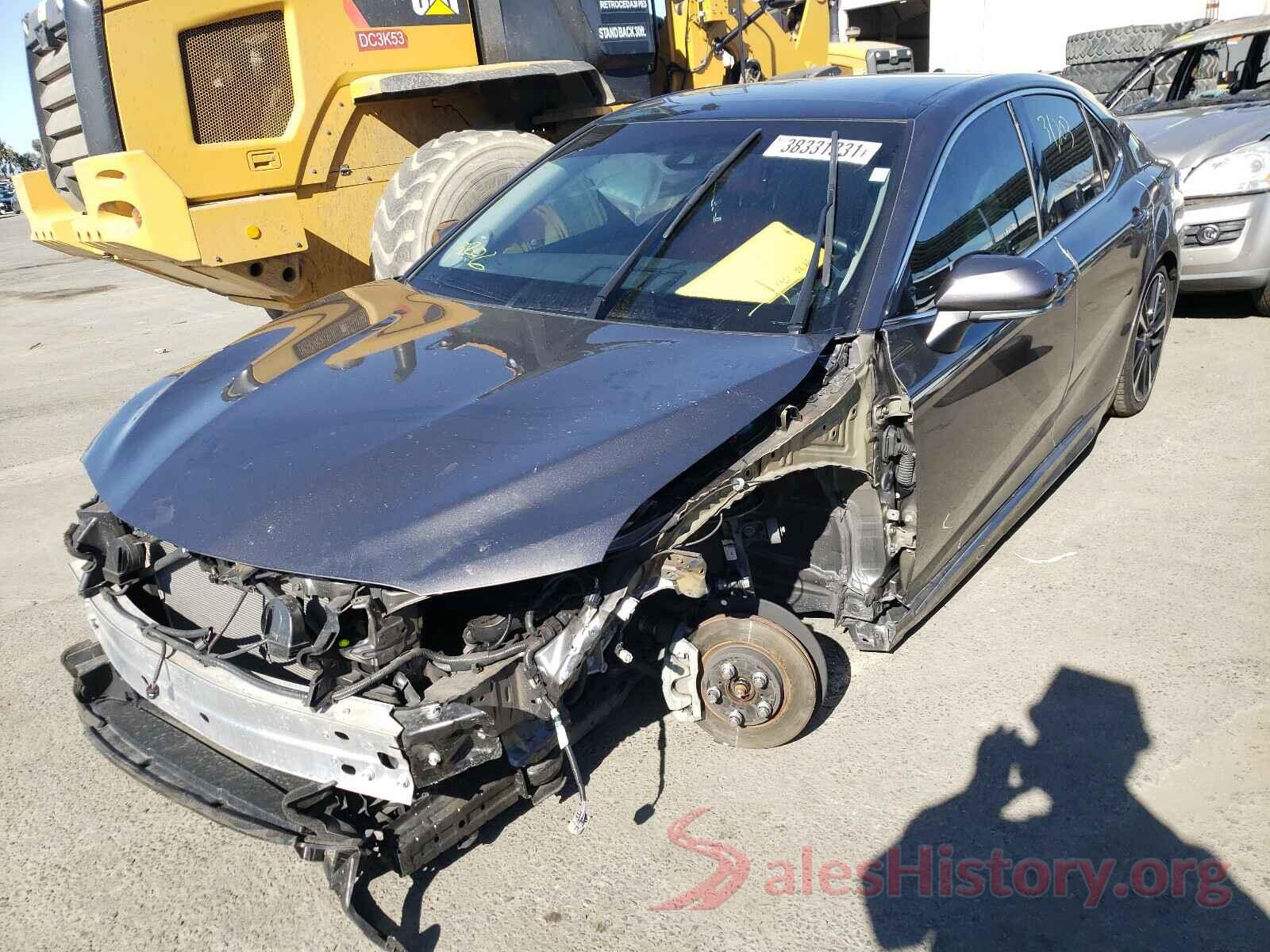 4T1BZ1HK9JU015113 2018 TOYOTA CAMRY