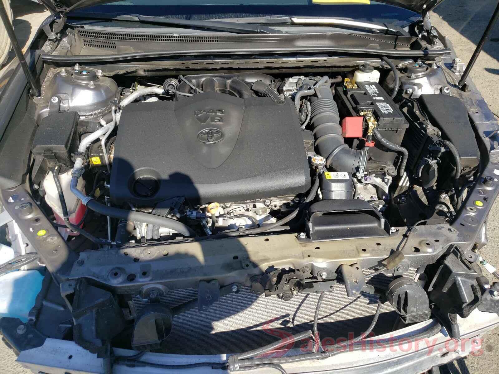 4T1BZ1HK9JU015113 2018 TOYOTA CAMRY