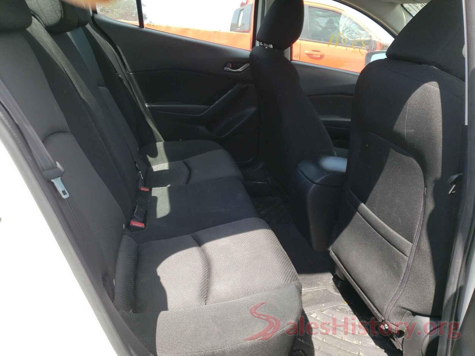 3MZBN1U75JM232578 2018 MAZDA 3