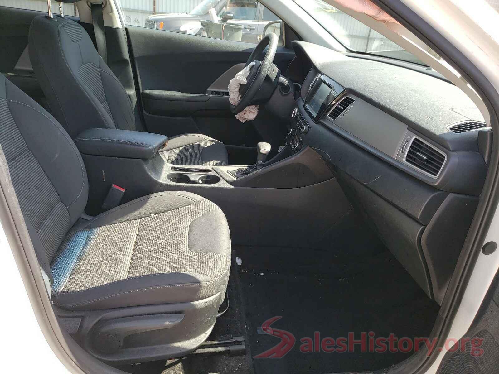 KNDCB3LC7H5104448 2017 KIA NIRO