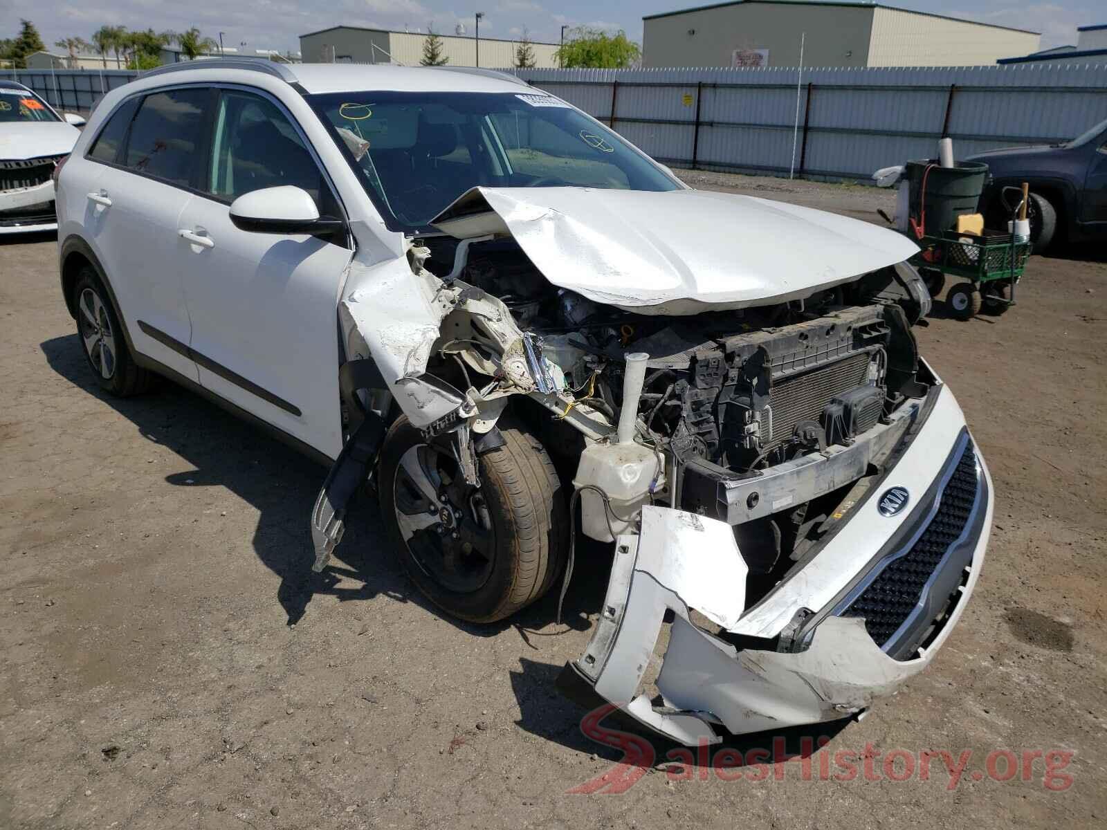 KNDCB3LC7H5104448 2017 KIA NIRO