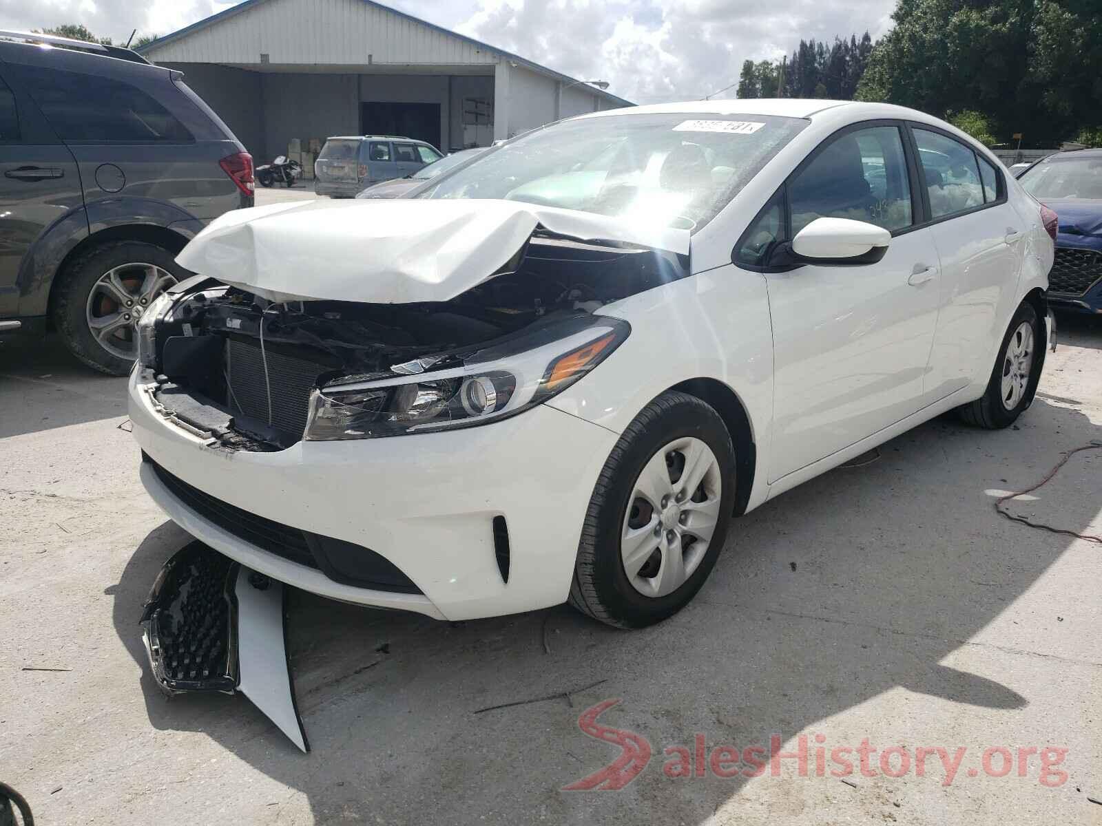 3KPFK4A7XHE076450 2017 KIA FORTE