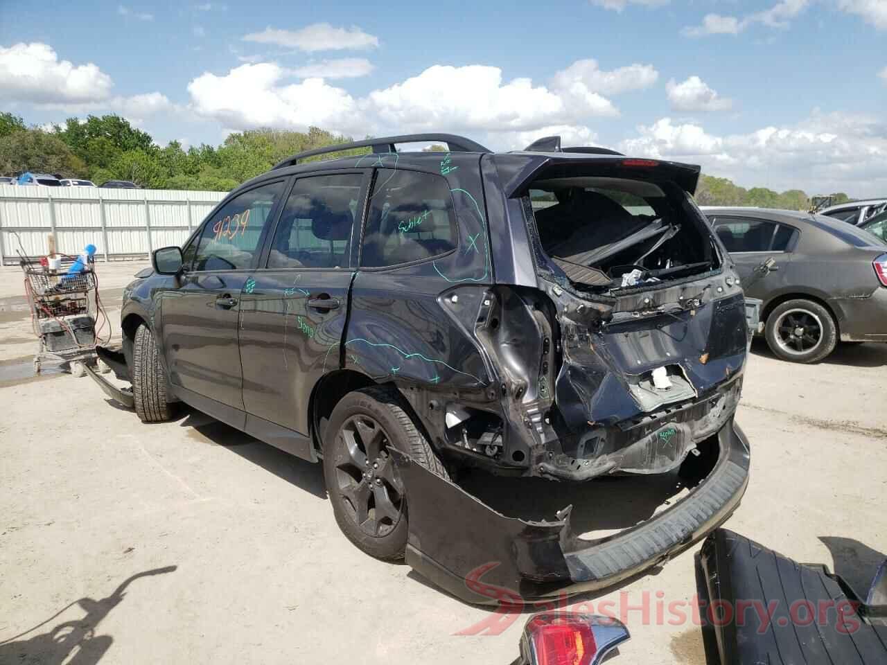 JF2SJAGC0JH615860 2018 SUBARU FORESTER