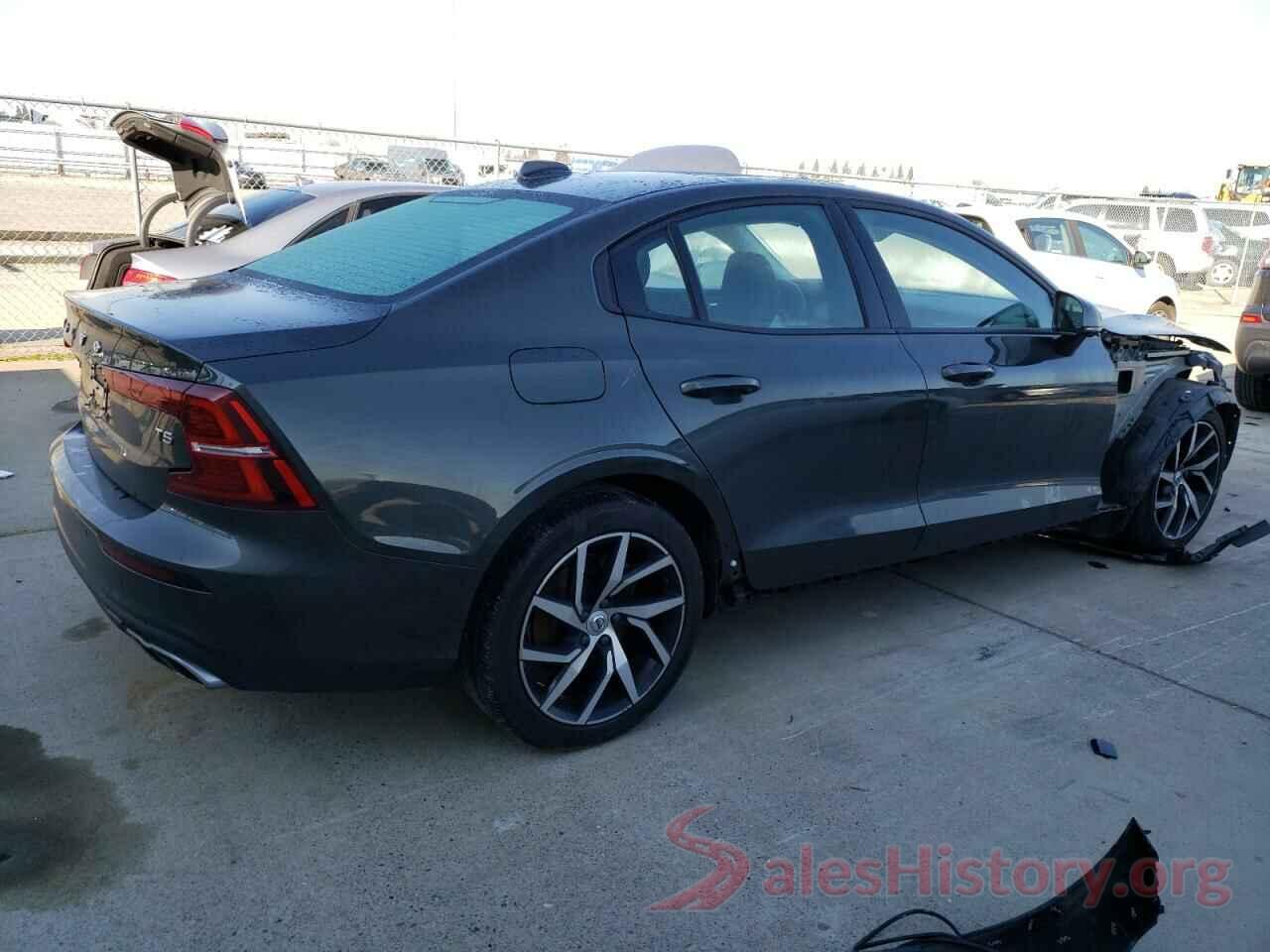 7JR102FK4KG015024 2019 VOLVO S60