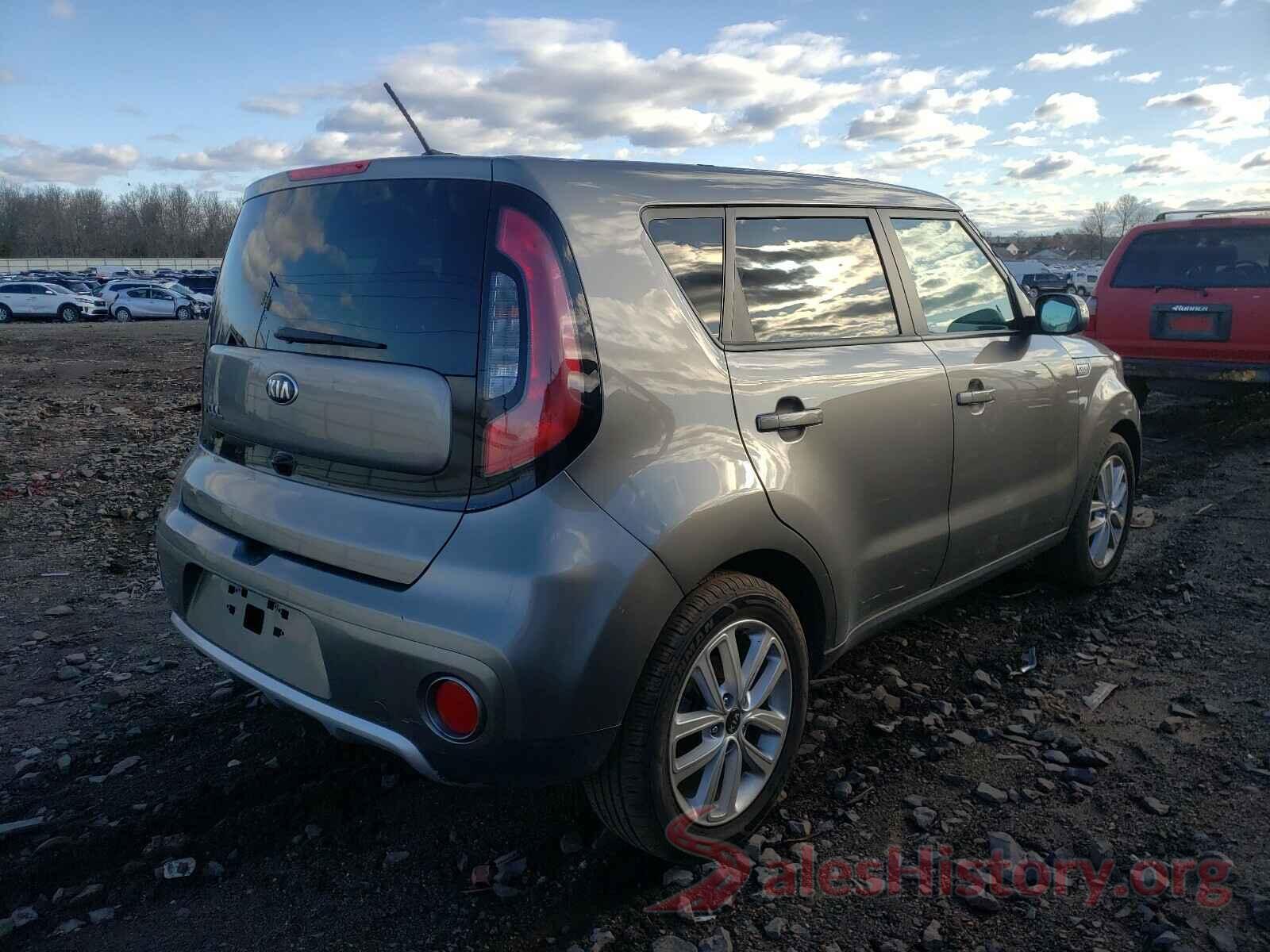 KNDJP3A50J7550271 2018 KIA SOUL