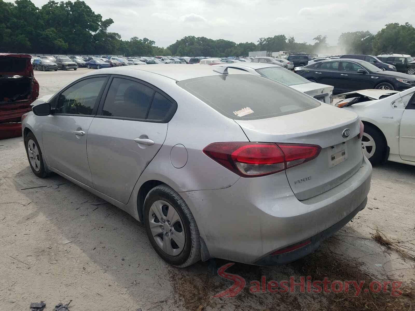 3KPFL4A7XJE284590 2018 KIA FORTE