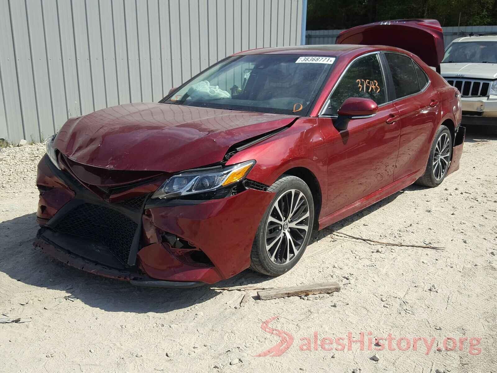 4T1B11HK1JU522658 2018 TOYOTA CAMRY