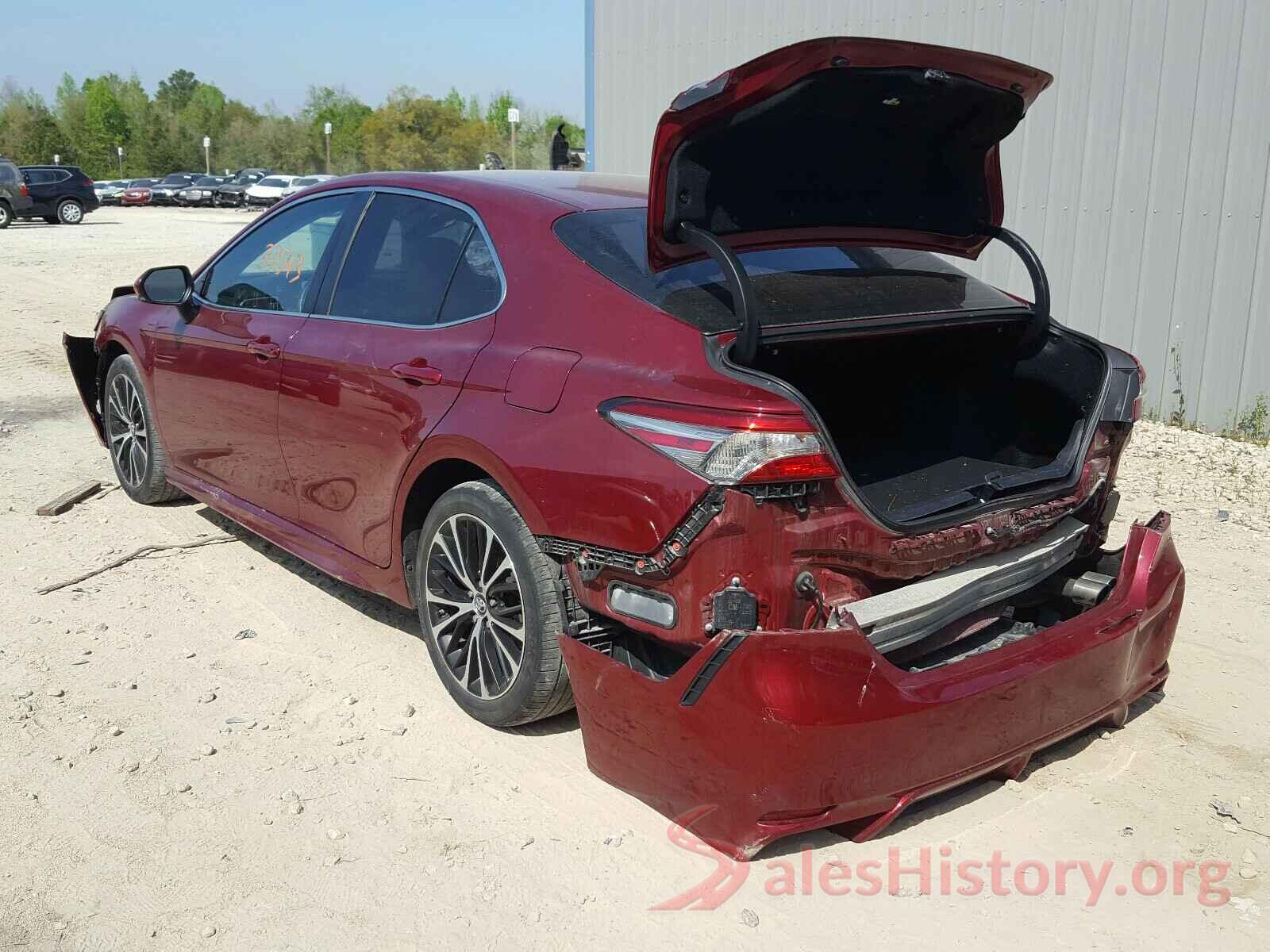 4T1B11HK1JU522658 2018 TOYOTA CAMRY