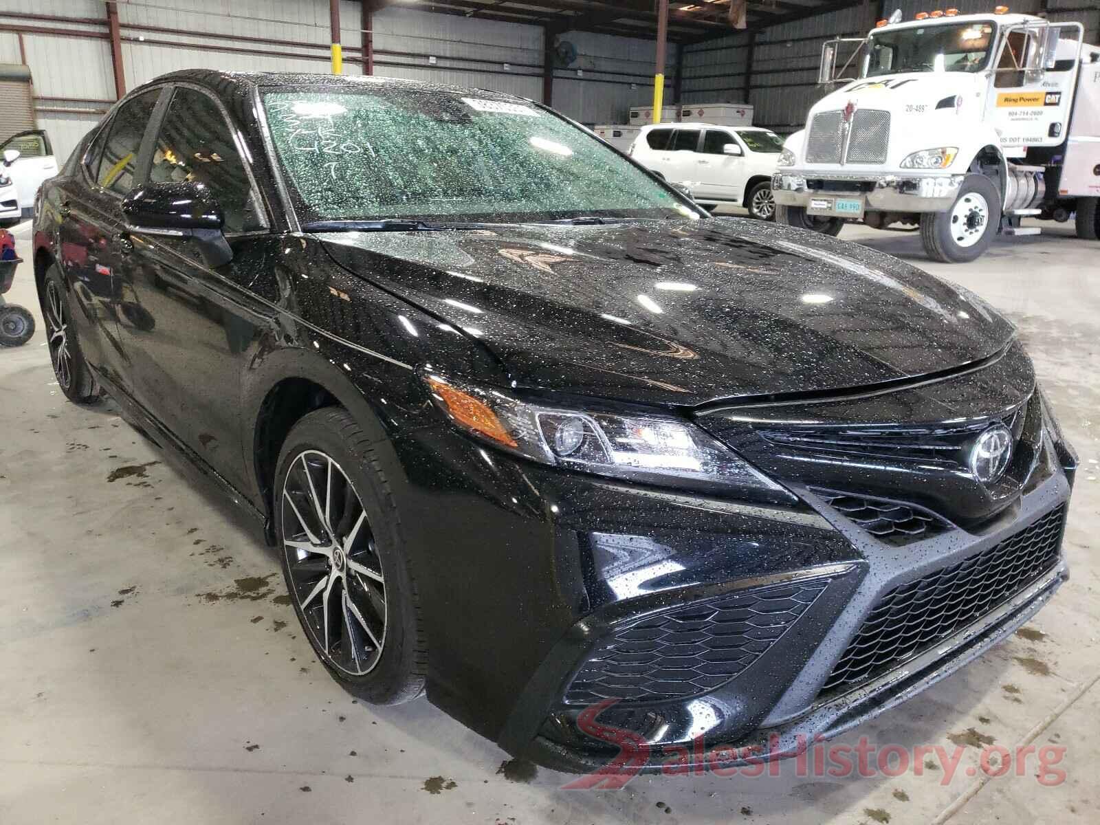 4T1G11AK4MU524201 2021 TOYOTA CAMRY