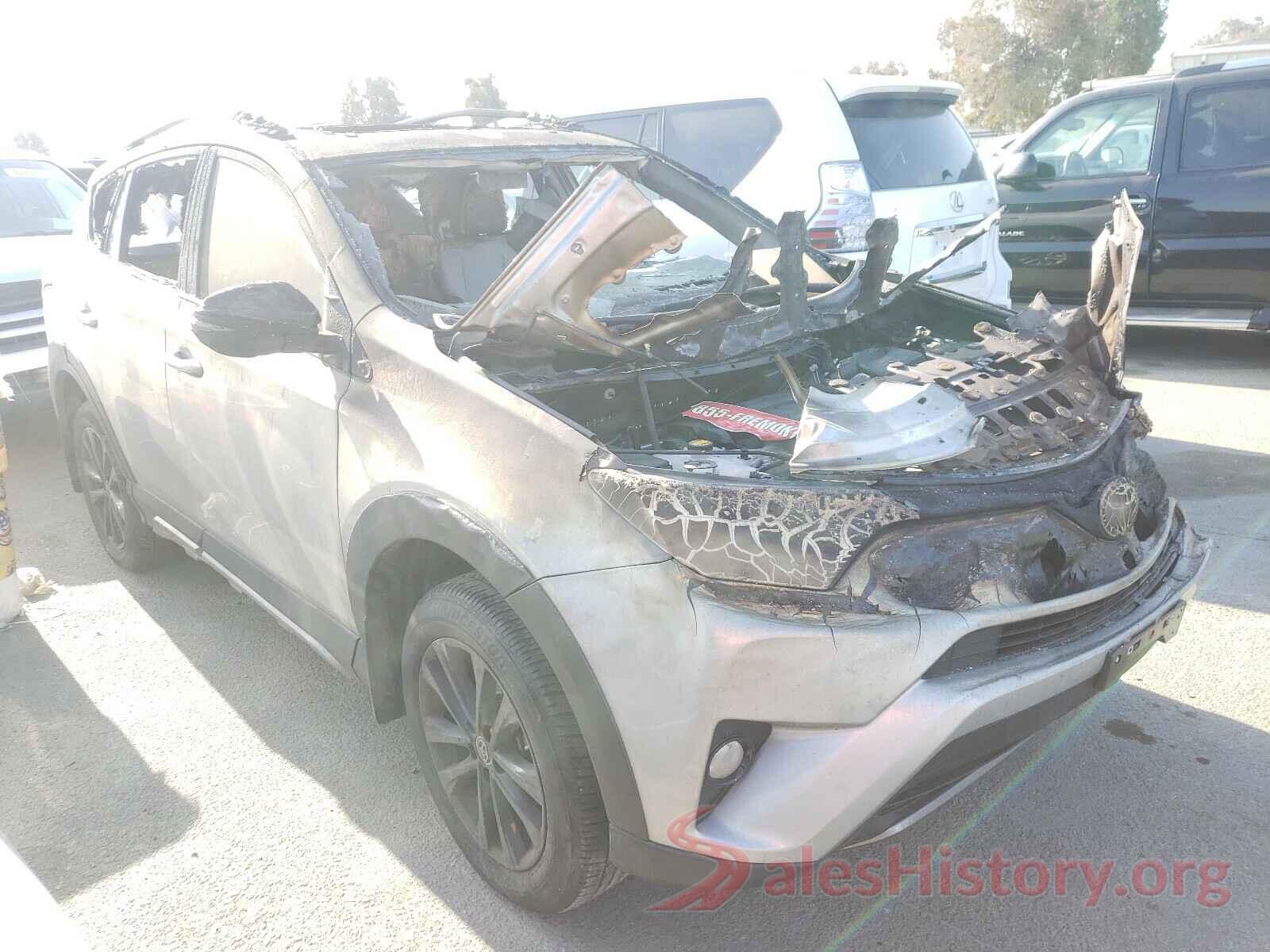 2T3WFREV7JW491679 2018 TOYOTA RAV4