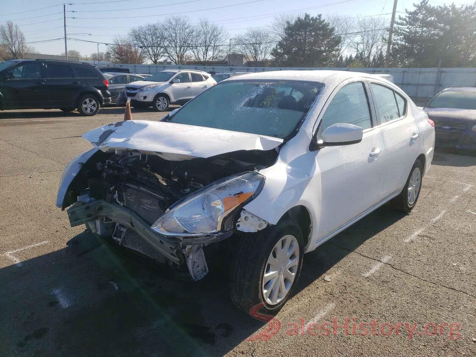 3N1CN7AP8KL824047 2019 NISSAN VERSA