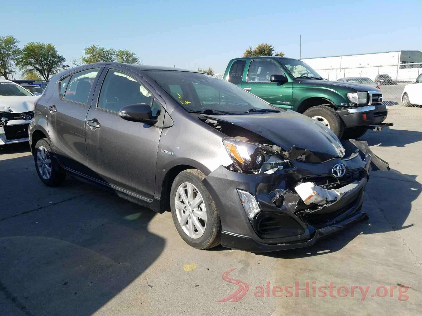 JTDKDTB30H1591684 2017 TOYOTA PRIUS