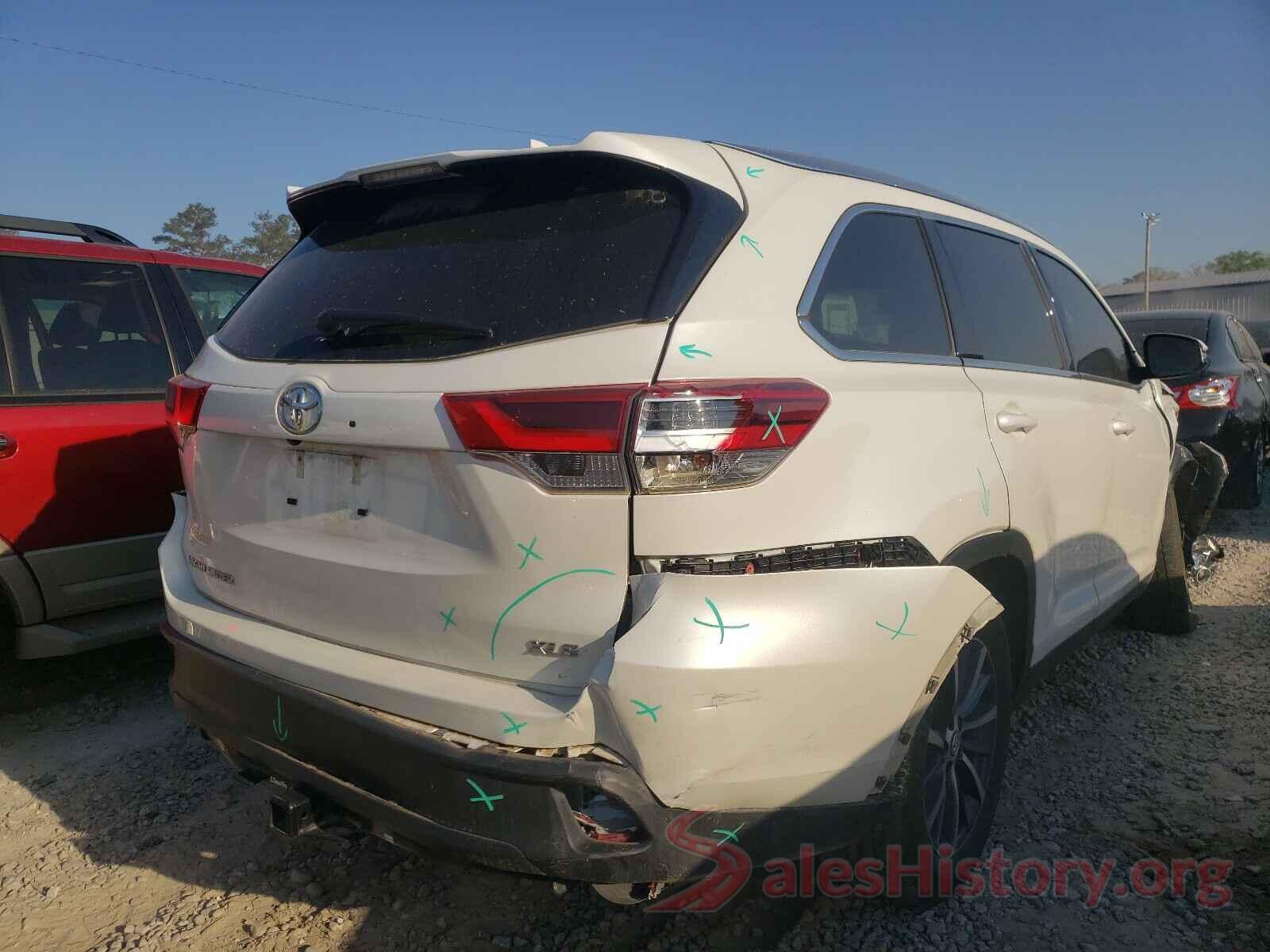 5TDKZRFH0KS300122 2019 TOYOTA HIGHLANDER