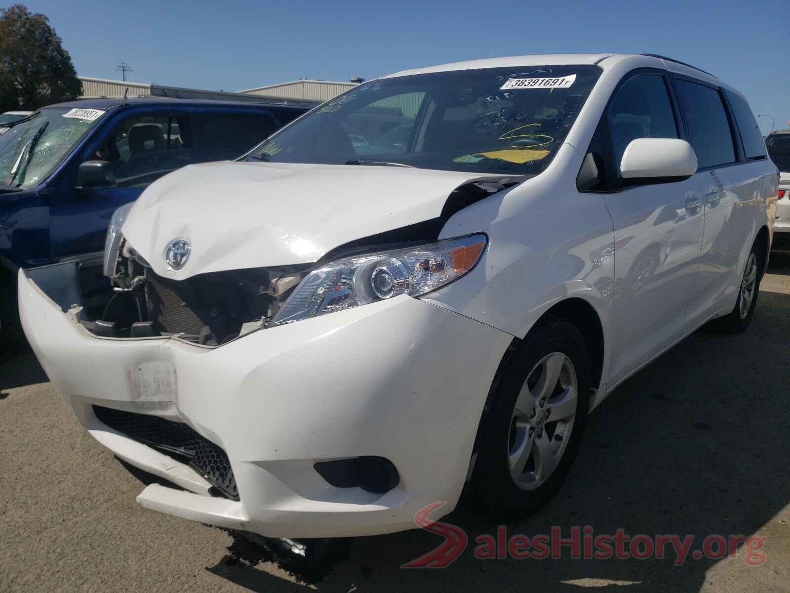 5TDKZ3DC8HS868373 2017 TOYOTA SIENNA