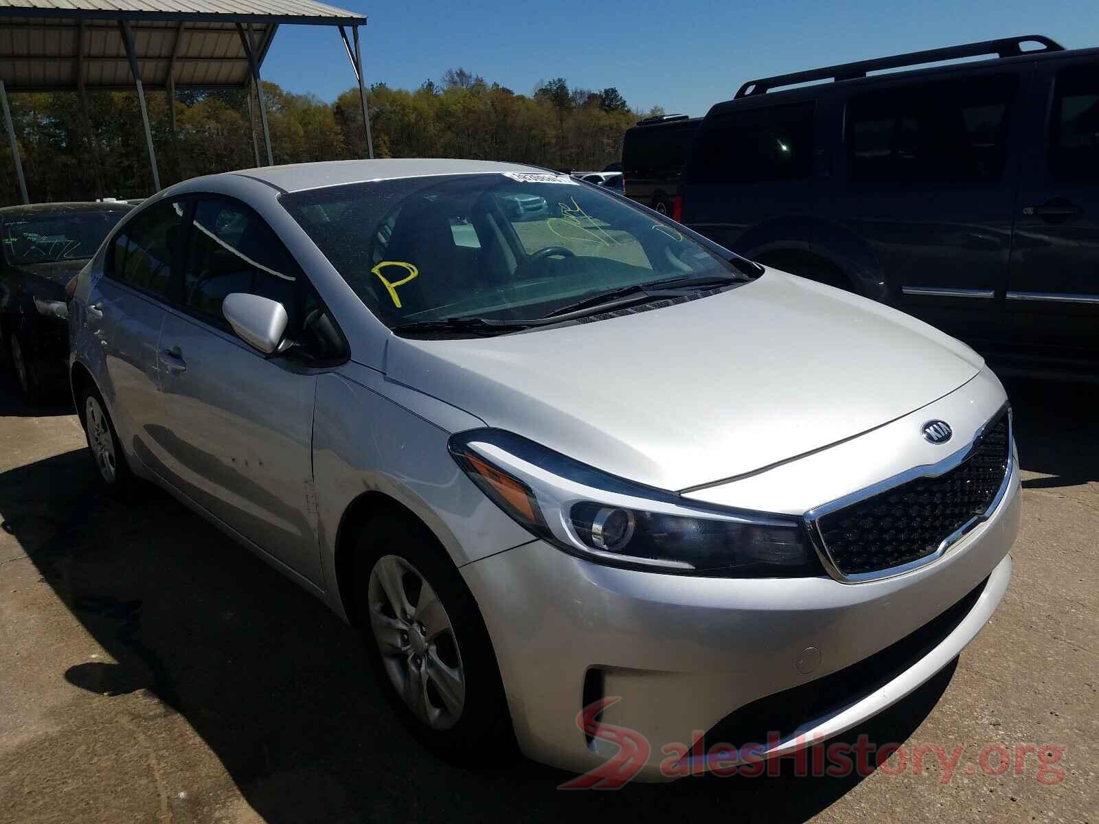 3KPFK4A78JE271291 2018 KIA FORTE