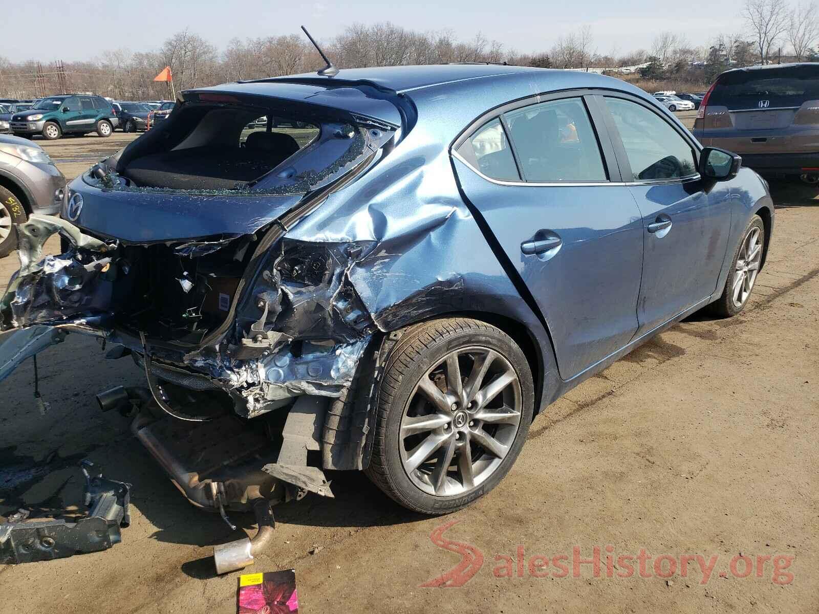 3MZBN1L35JM236967 2018 MAZDA 3