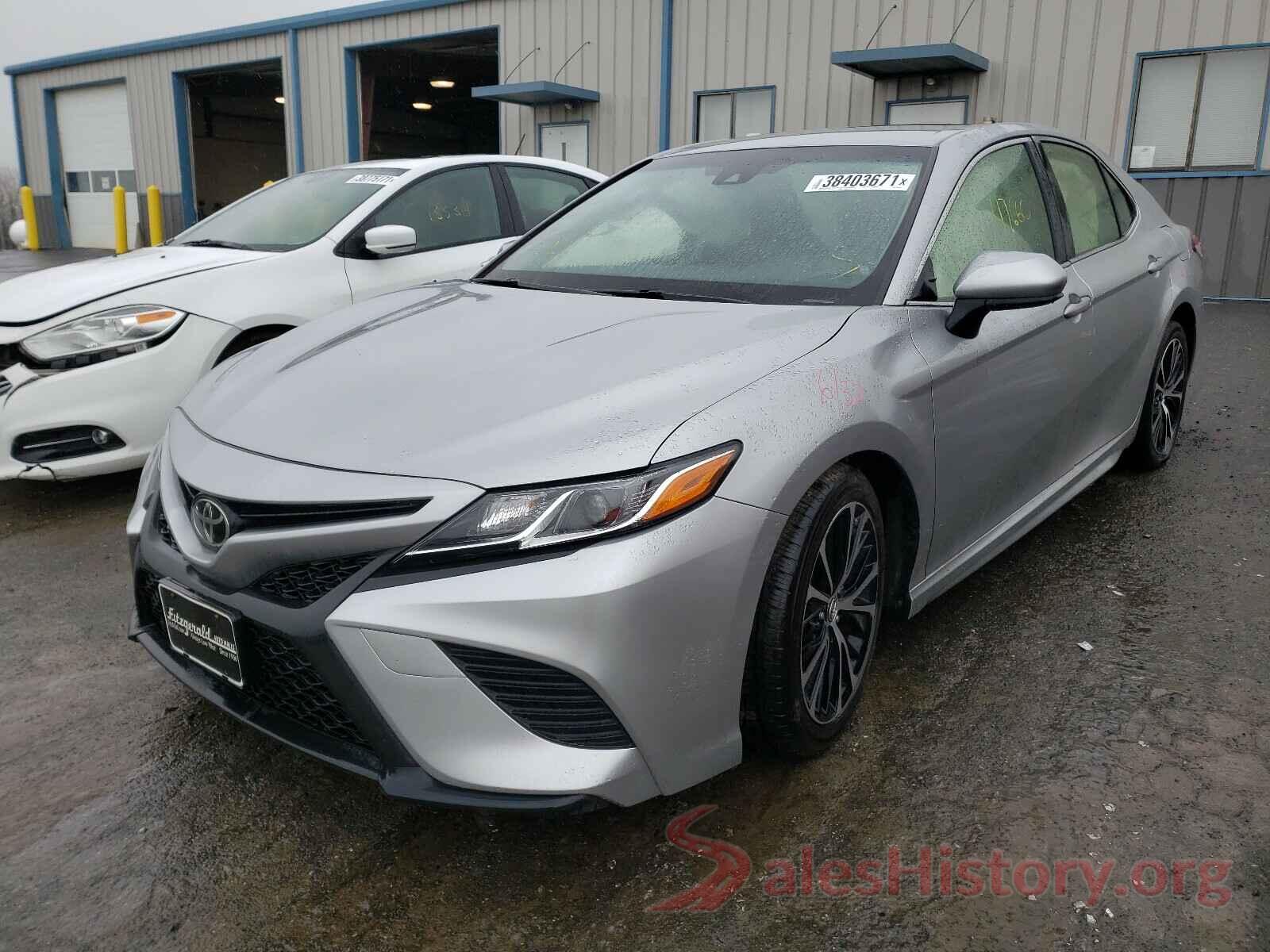 JTNB11HK1J3042254 2018 TOYOTA CAMRY