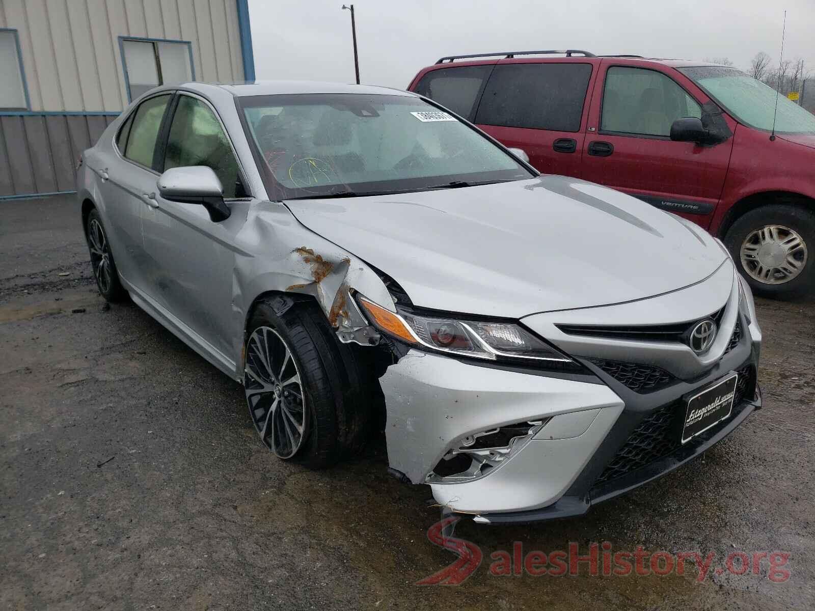 JTNB11HK1J3042254 2018 TOYOTA CAMRY