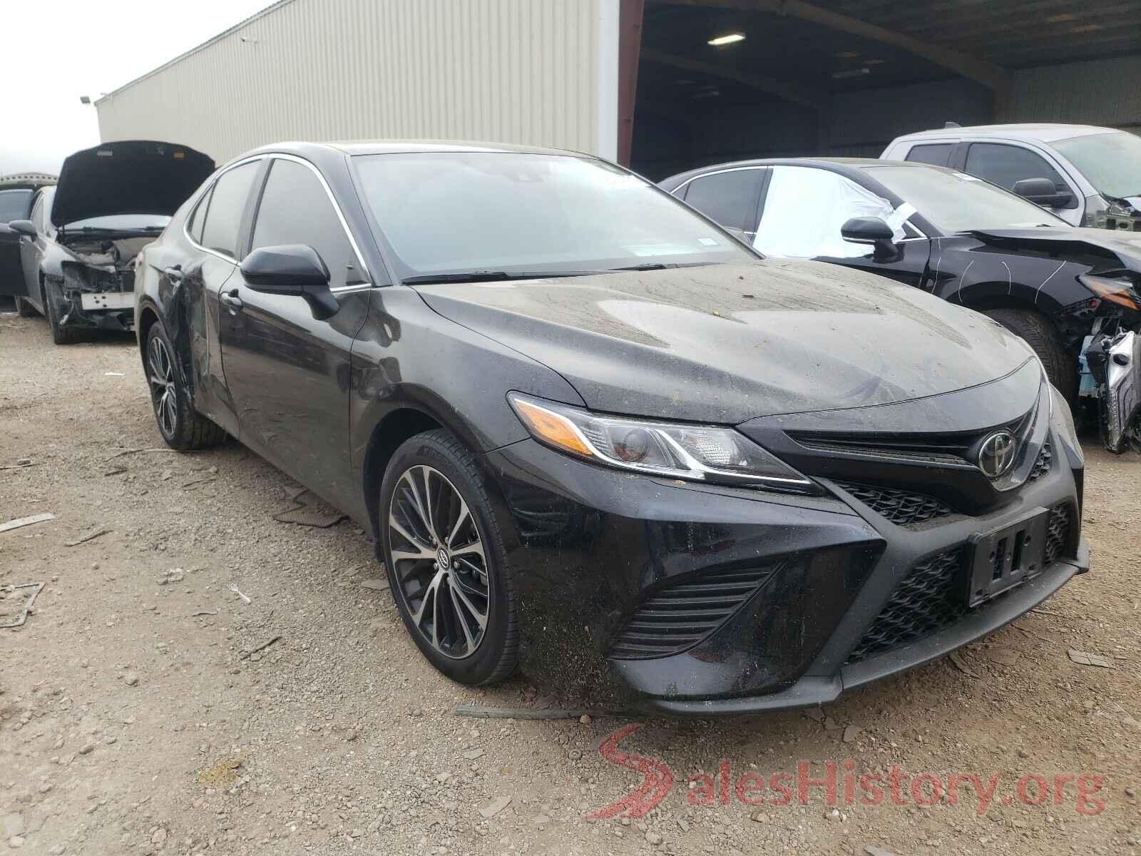 4T1B11HK2KU794136 2019 TOYOTA CAMRY