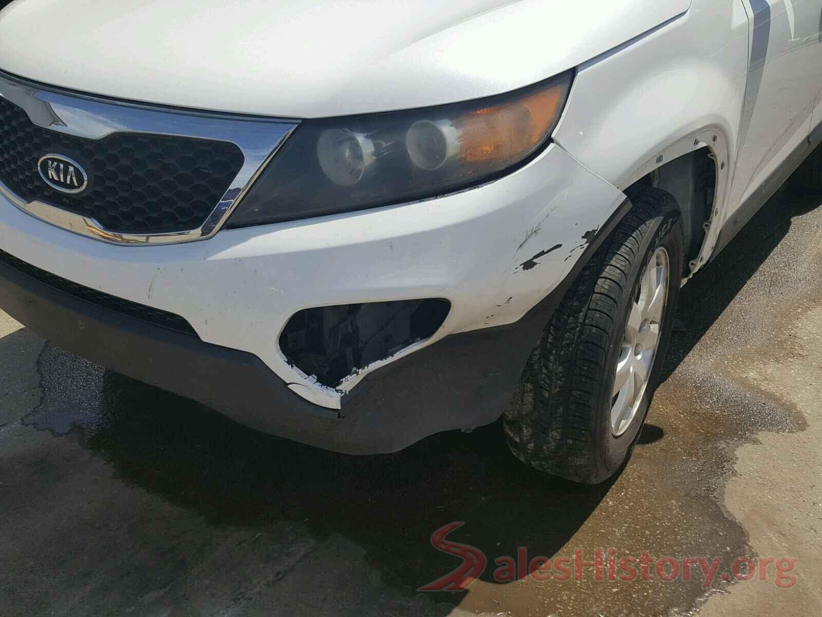 5XYKTCA14BG139148 2011 KIA SORENTO BASE