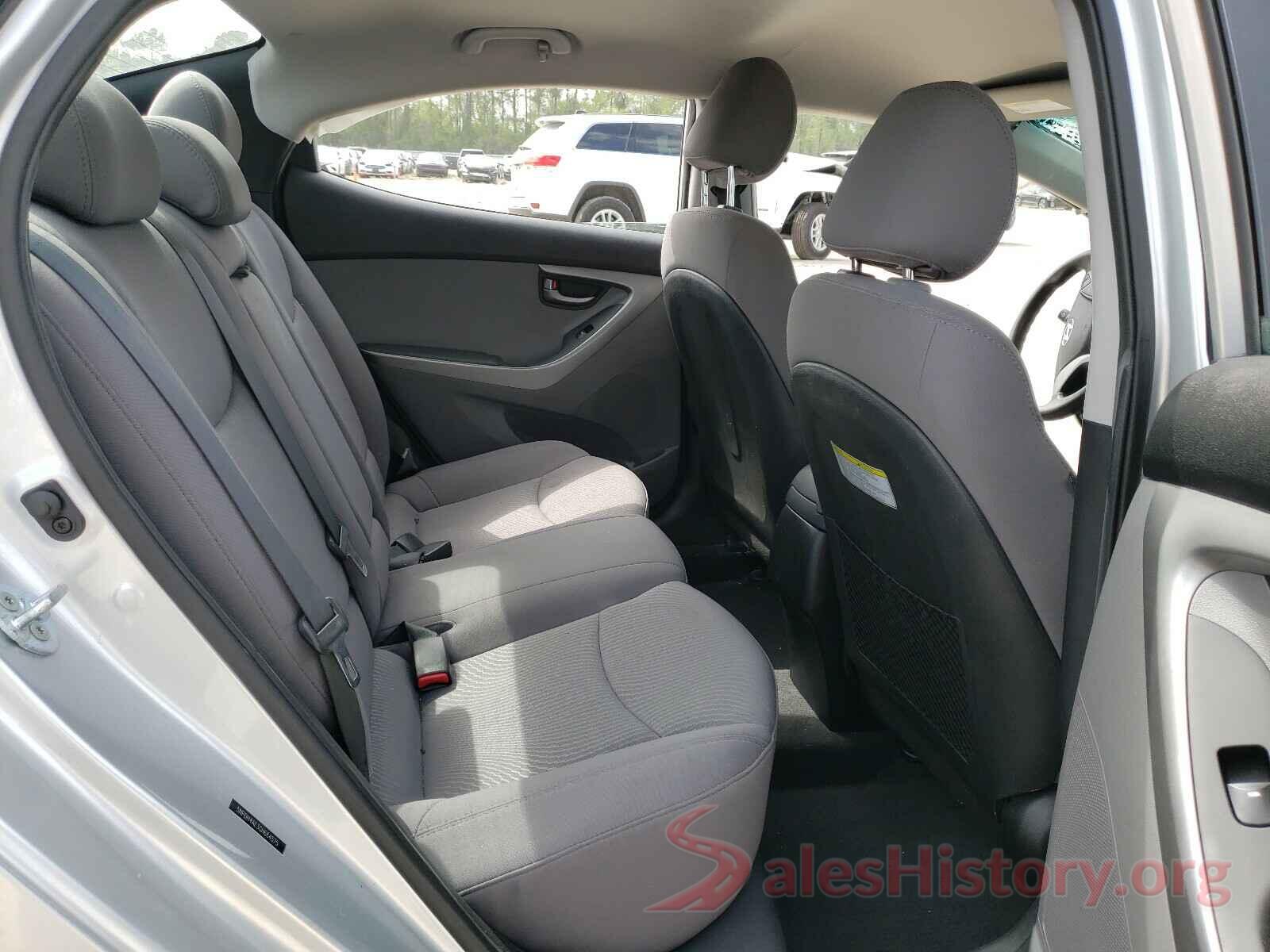 5NPDH4AE3GH664575 2016 HYUNDAI ELANTRA