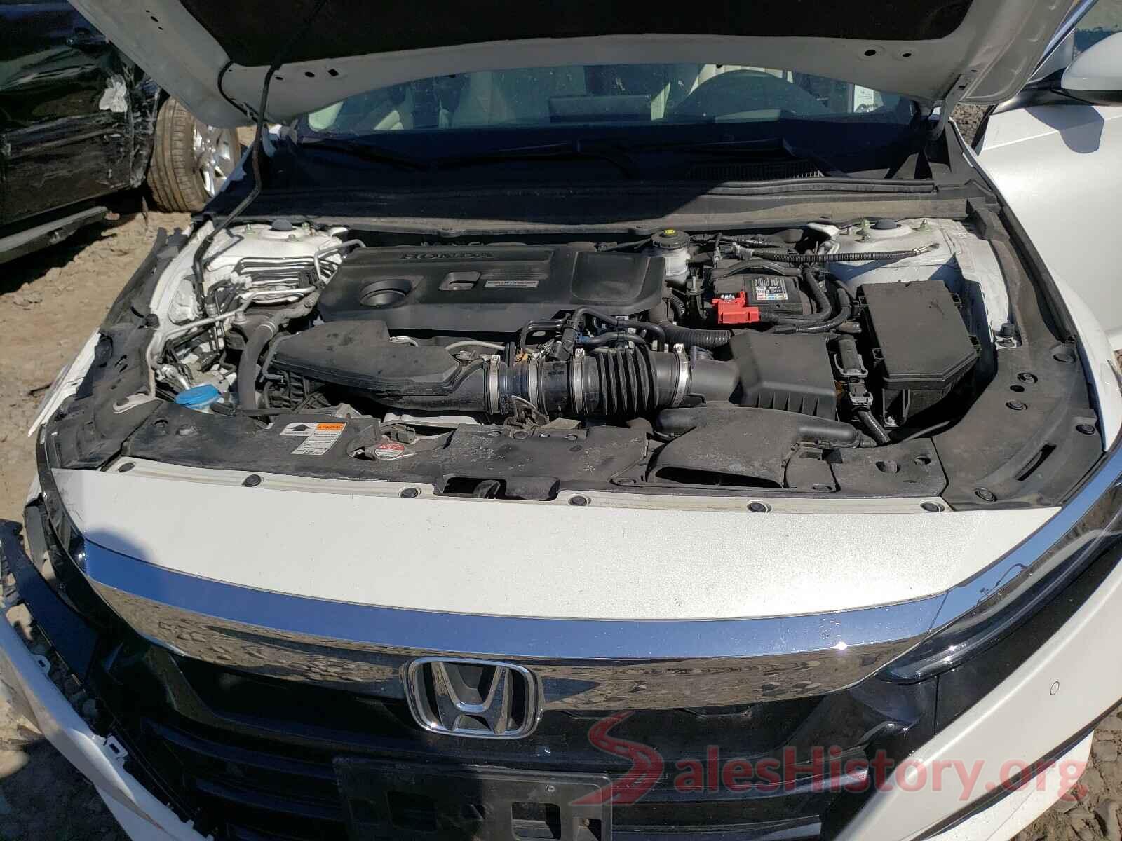 1HGCV2F91JA033781 2018 HONDA ACCORD