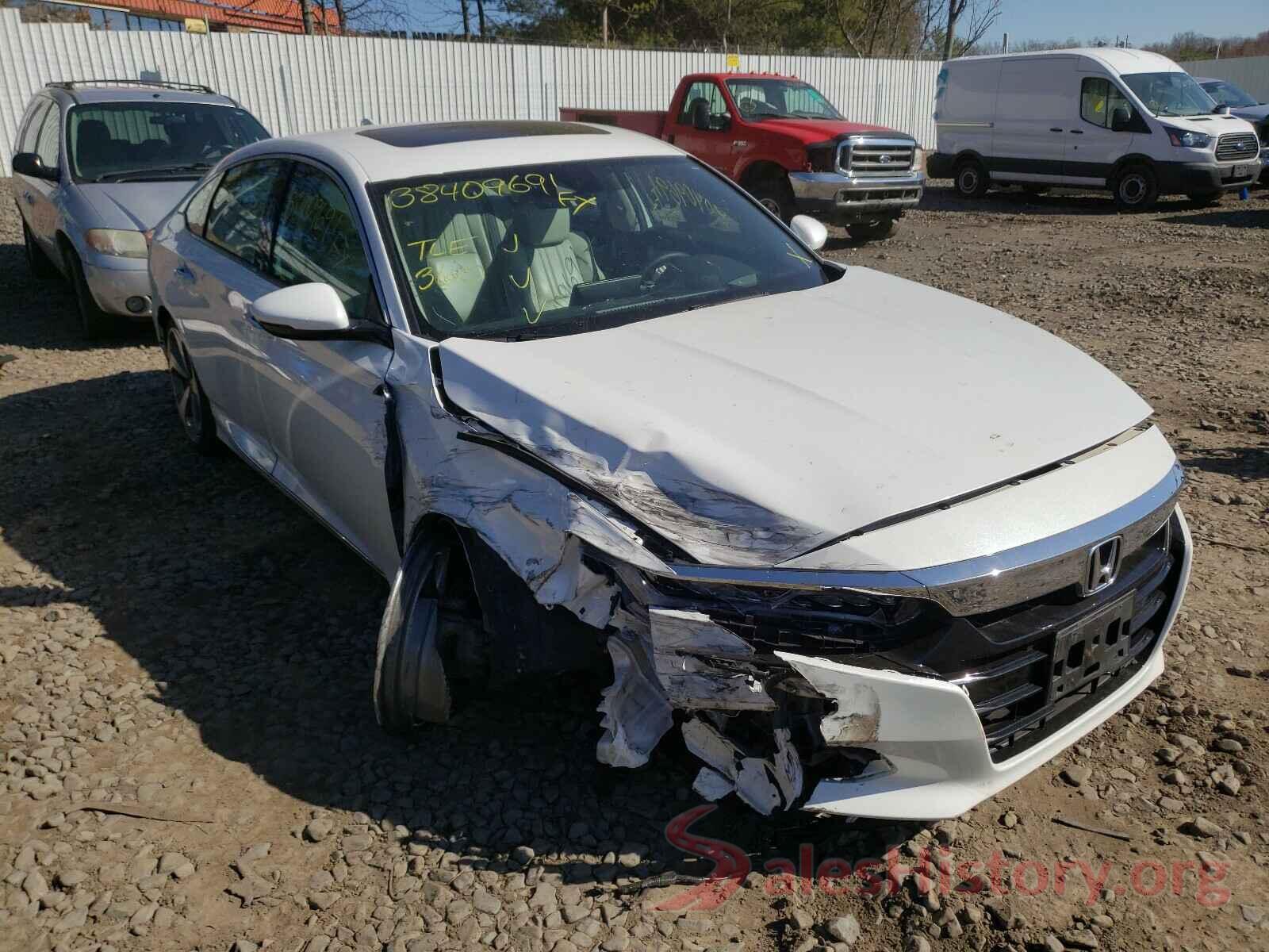 1HGCV2F91JA033781 2018 HONDA ACCORD