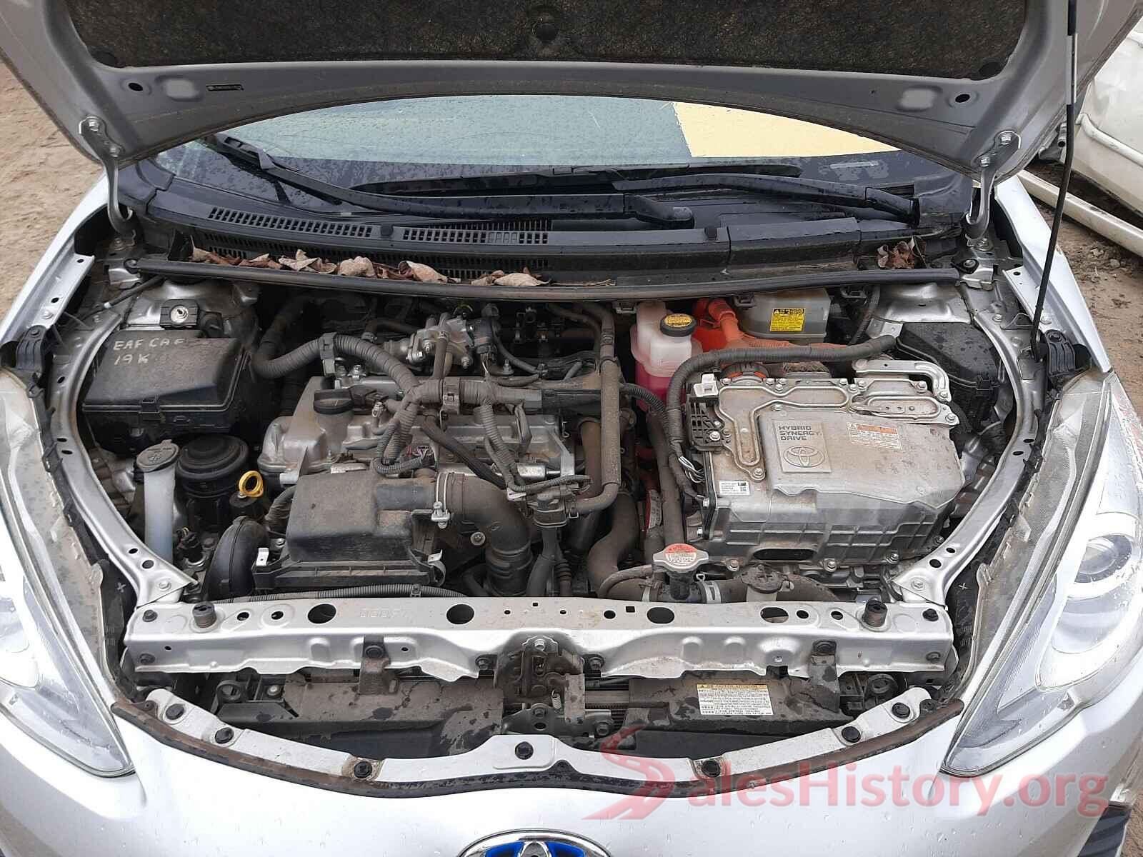 JTDKDTB37G1135230 2016 TOYOTA PRIUS