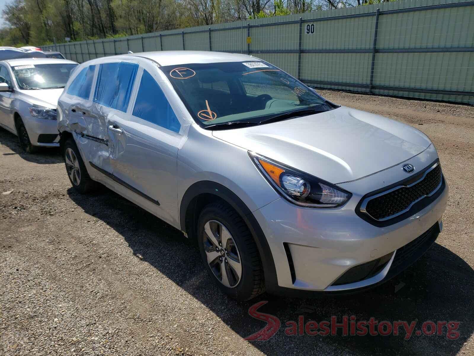 KNDCB3LC6H5049703 2017 KIA NIRO