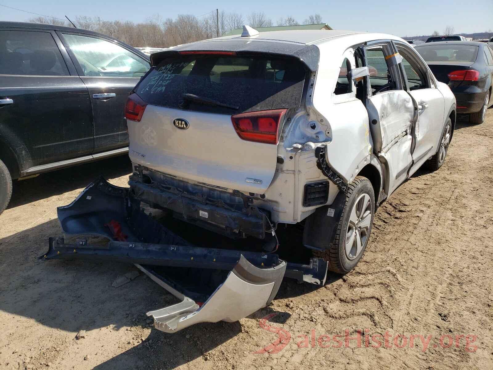 KNDCB3LC6H5049703 2017 KIA NIRO