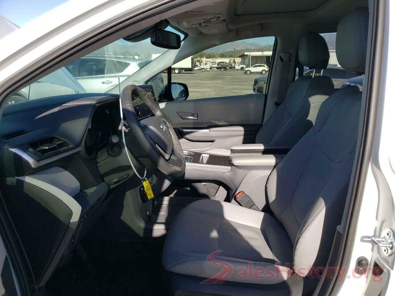 5TDJRKEC6NS114811 2022 TOYOTA SIENNA