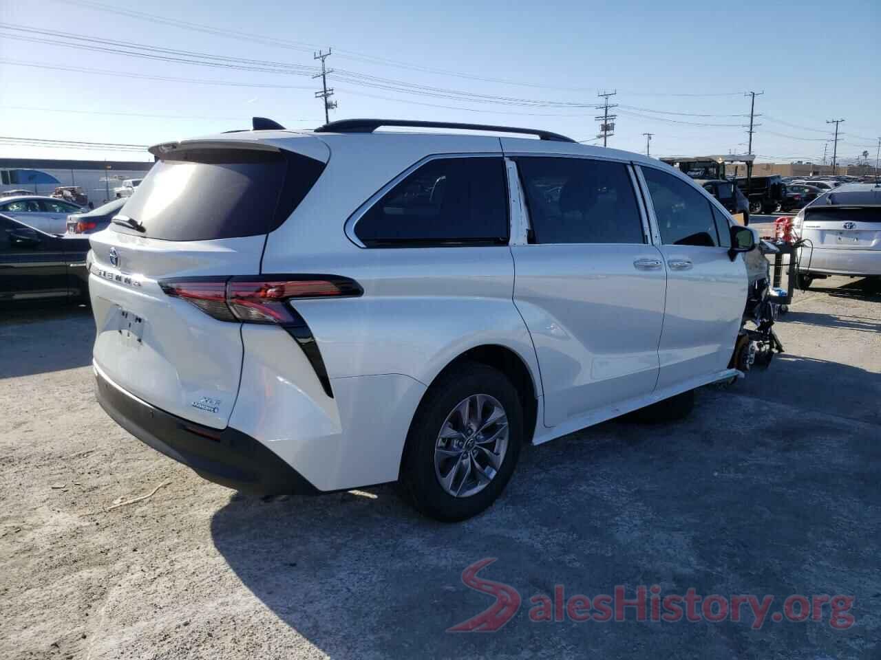 5TDJRKEC6NS114811 2022 TOYOTA SIENNA