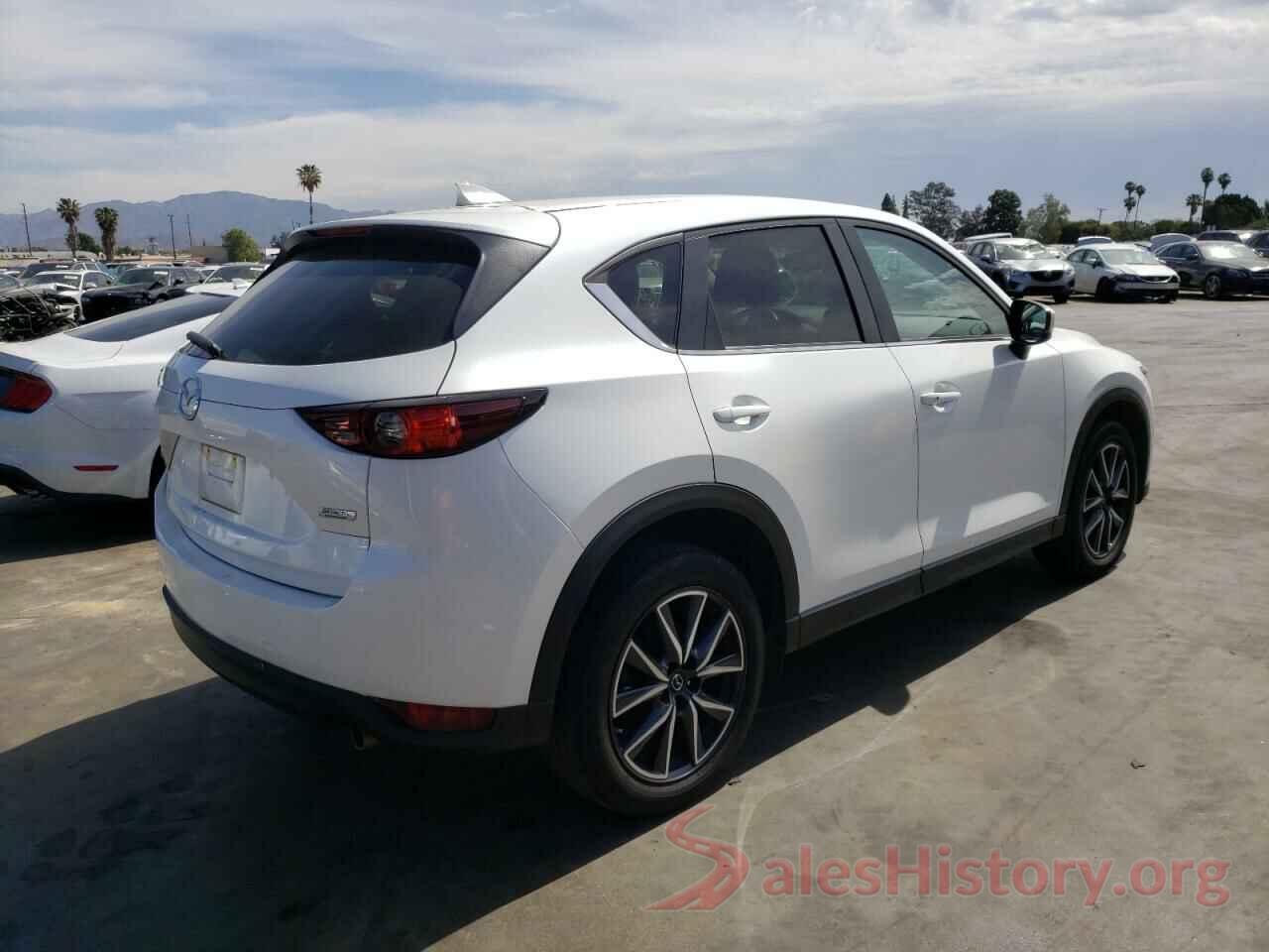 JM3KFACMXJ1393018 2018 MAZDA CX-5