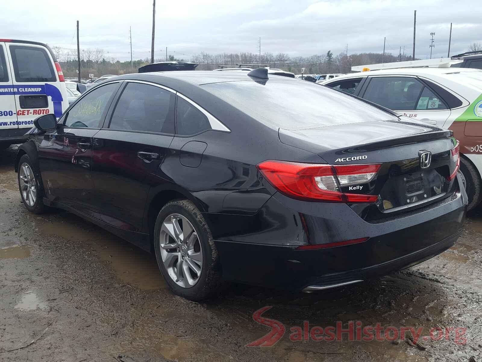 1HGCV1F11JA202721 2018 HONDA ACCORD