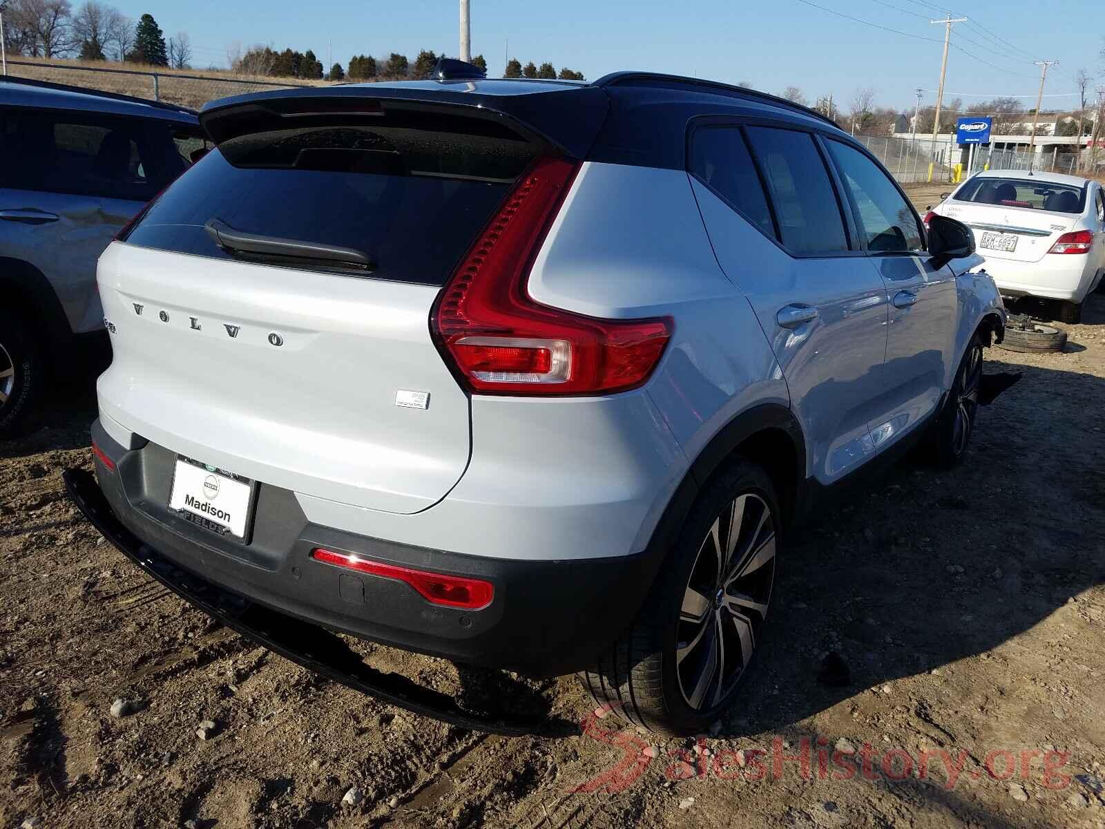 YV4ED3UR8M2450457 2021 VOLVO XC40