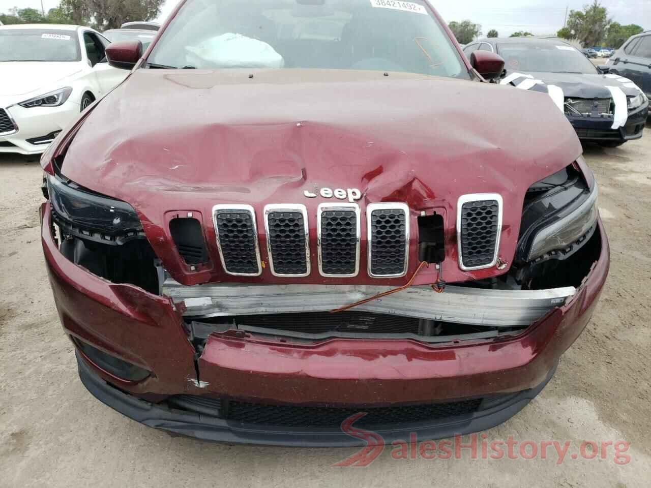 1C4PJLCB0KD220261 2019 JEEP CHEROKEE