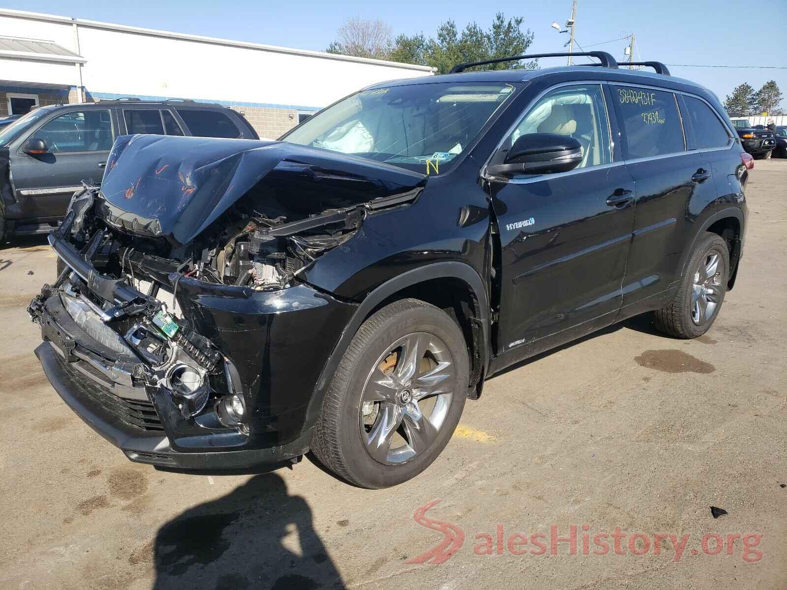 5TDDGRFH3KS070073 2019 TOYOTA HIGHLANDER