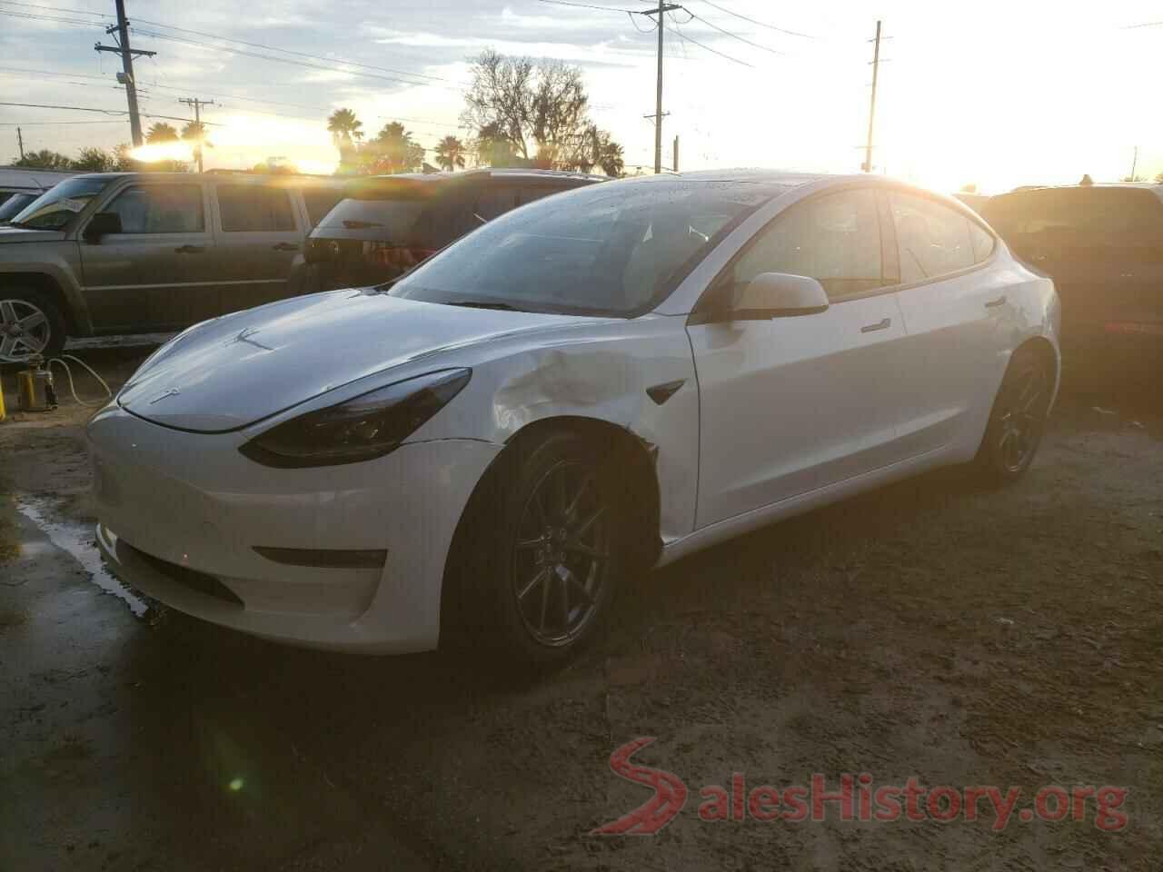 5YJ3E1EB5NF343782 2022 TESLA MODEL 3