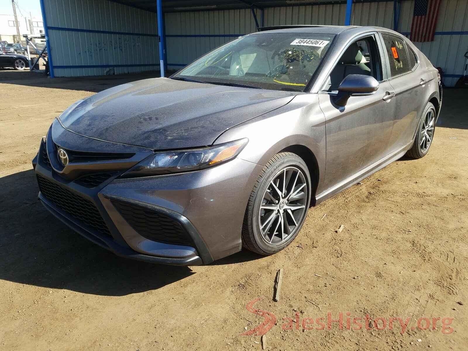 4T1G11AK8MU525755 2021 TOYOTA CAMRY